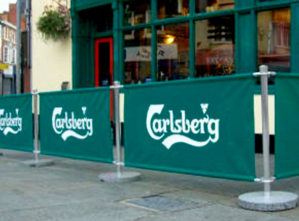 Barrières publicitaires pour terrasses