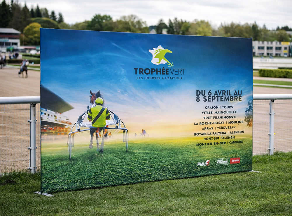 photocall-exterieur-expand-trophee-vert